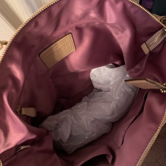 Gold Coach bag - Picture 3 of 5